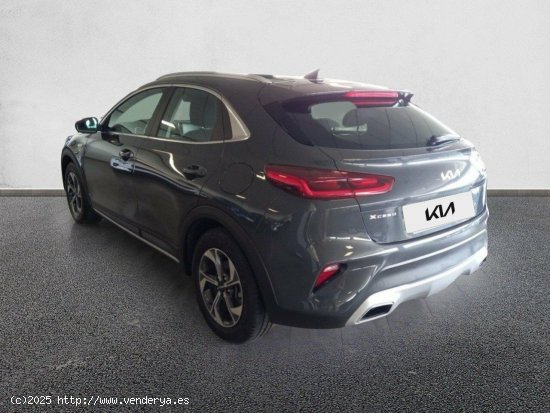 Kia XCeed 1.0 T-GDi Drive 88kW (120CV) DARK PENT METAL - 