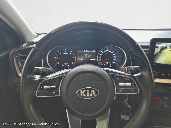 Kia XCeed 1.6 CRDi Tech 100kW (136CV) BLUE FLAME - 