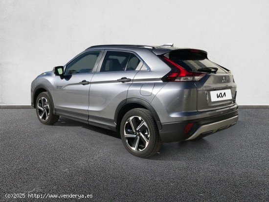 Mitsubishi Eclipse Cross 2.4 PHEV Kaiteki Auto 4WD GRIS - 