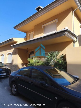  Chalet en venta en Simat de la Valldigna (Valencia) 