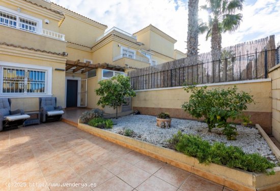 Casa en venta en Torrevieja (Alicante)