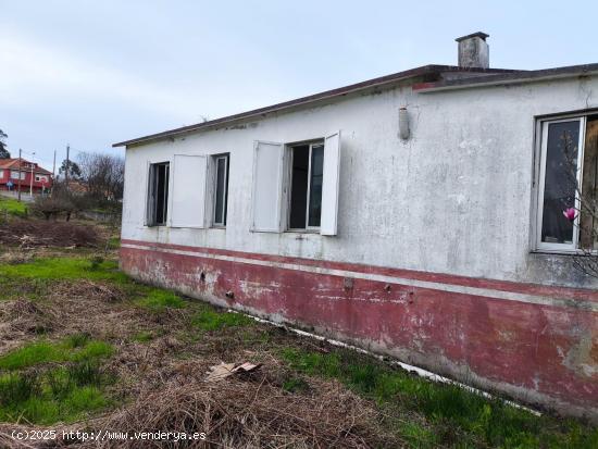 Se vende casa para reformar en c/Oliveira, Carballo - A CORUÑA