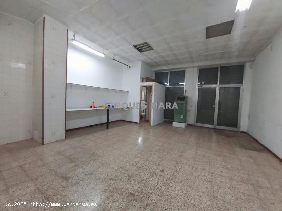 ¡LOCAL COMERCIAL EN BUENA ZONA! - BARCELONA