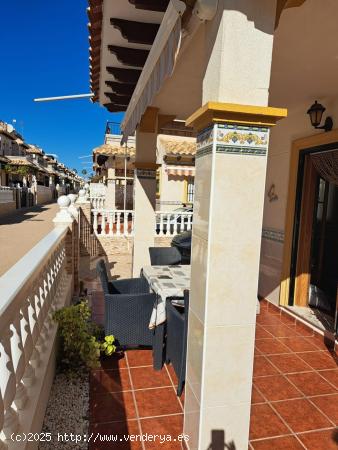 Quad impecable en Playa Flamenca - ALICANTE