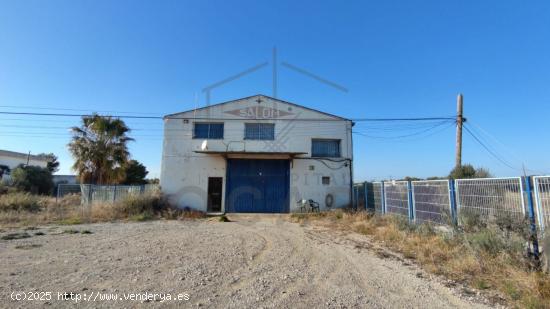  Nave industrial con buena visibilidad y buena ubicación En N-340, Benicarló. - CASTELLON 