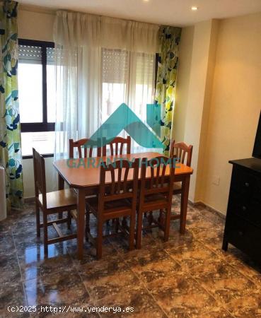  Se vende piso en zona SAN BLAS - CACERES 