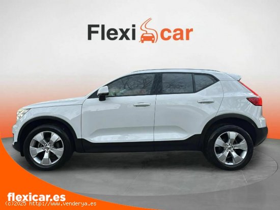 Volvo XC-40 1.5 T3 Momentum Pro - Granada