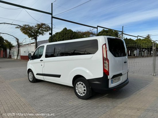 Ford Transit Custom AUTOMATICA 9 PLAZAS 310 L2 MODELO TREN. CERTIFICADO DE KILOMETROS Y CARROCERIA -