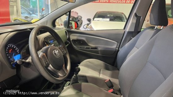 Toyota Yaris YARIS 1500 110 CV ACTIVE de 2019 con 70.086 Km por 13.900 EUR. en Tenerife