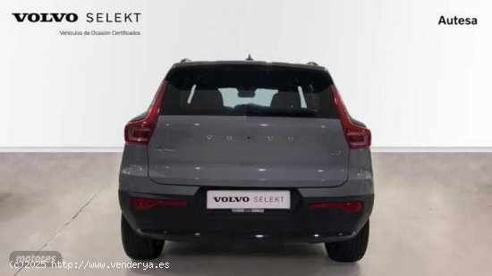 Volvo XC40 Plus, B3 Mild Hybrid, Gasolina, Dark de 2024 con 10 Km por 42.000 EUR. en Pontevedra