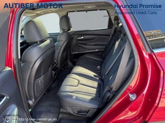 Hyundai Santa Fe Santa Fe Tm 2.2CRDi Style DS 4x4 Aut. de 2019 con 65.310 Km por 29.900 EUR. en Vale