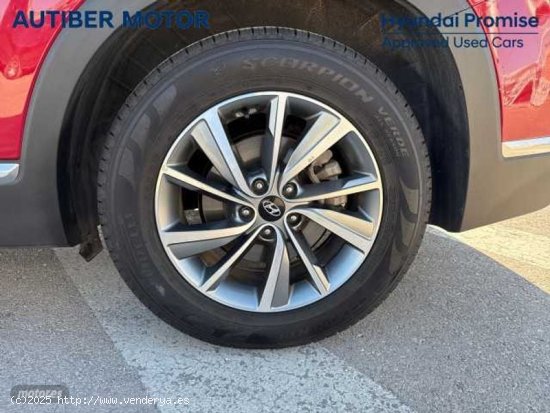 Hyundai Santa Fe Santa Fe Tm 2.2CRDi Style DS 4x4 Aut. de 2019 con 65.310 Km por 29.900 EUR. en Vale