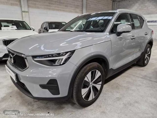 Volvo XC40 Core, T2 Automatica Microhibrido, Gasolina de 2023 con 12.000 Km por 31.900 EUR. en Navar