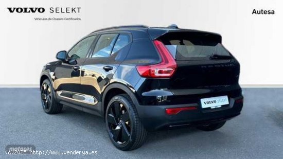 Volvo XC40 Black Edition Plus, B3 Mild Hybrid, Gasolina de 2024 con 6.000 Km por 45.000 EUR. en Pont