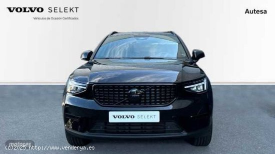 Volvo XC40 Black Edition Plus, B3 Mild Hybrid, Gasolina de 2024 con 6.000 Km por 45.000 EUR. en Pont