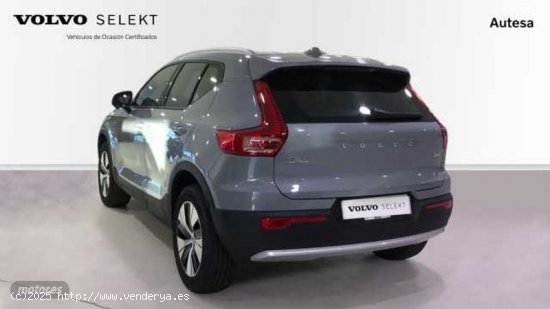 Volvo XC40 Core, B3 Mild Hybrid, Gasolina de 2024 con 3.000 Km por 36.800 EUR. en Pontevedra