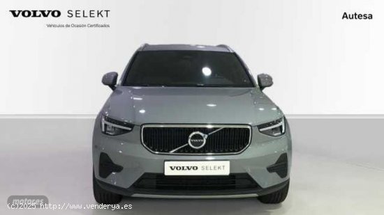 Volvo XC40 Core, B3 Mild Hybrid, Gasolina de 2024 con 3.000 Km por 36.800 EUR. en Pontevedra