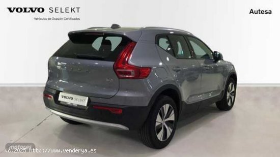 Volvo XC40 Core, B3 Mild Hybrid, Gasolina de 2024 con 3.000 Km por 36.800 EUR. en Pontevedra