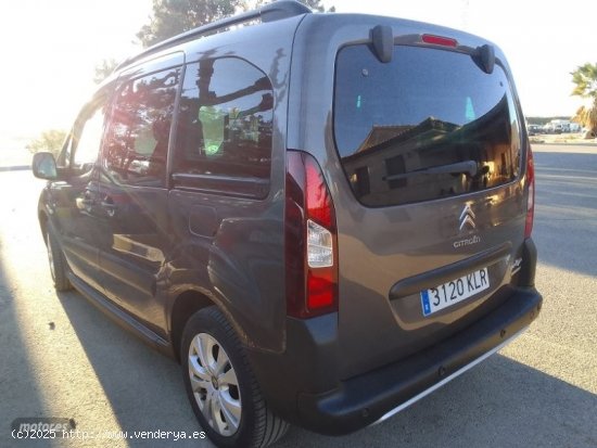 Citroen Berlingo 1.6 HDI 20 ANIVERSARIO 100 CV. de 2018 con 214.000 Km por 14.500 EUR. en Murcia