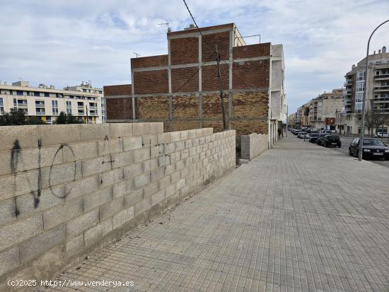  ALQUILER DE PARCELA EN LA RÀPITA - TARRAGONA 