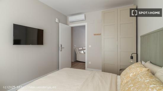 Se alquila habitación en Barcelona - BARCELONA