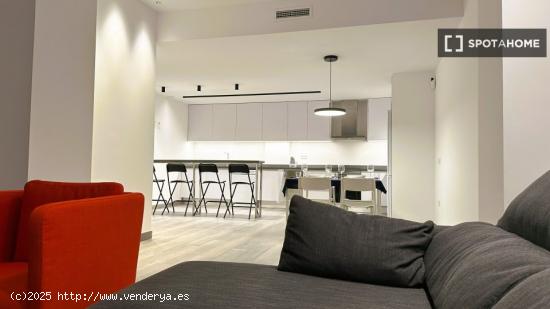 Piso de 3 habitaciones en alquiler en València - VALENCIA