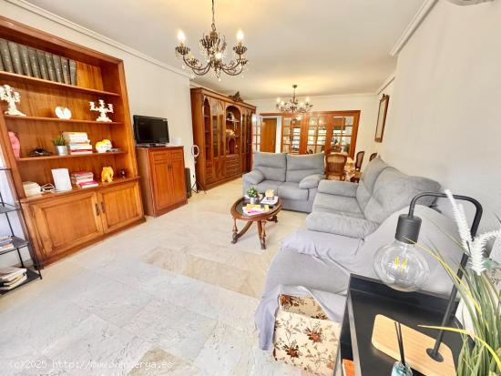  ESTUPENDA VIVIENDA EN LA PLAZA NUEVA DE 4 DORM, 2 BAÑOS... SEMI-AMUEBLADA ¡¡VISITELA SIN COMPROMI 