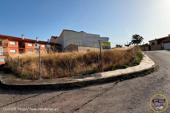 SOLAR EN VENTA EN ARCAS - CUENCA