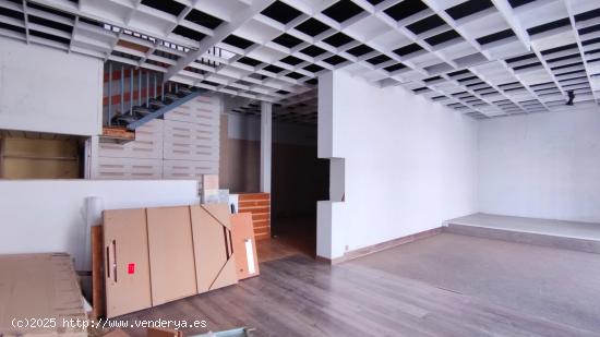 Impresionante Local Comercial de 200m2 en Alquiler en Pleno Centro de Rubí - BARCELONA