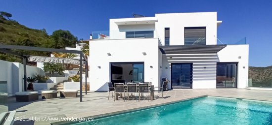 Villa en venta en Adsubia (Alicante)