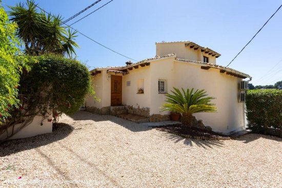 Villa en alquiler en Moraira (Alicante)