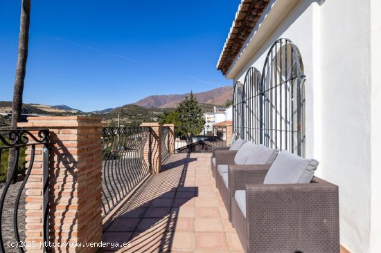 Villa en venta en Estepona (Málaga)