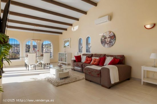 Villa en venta en Estepona (Málaga)