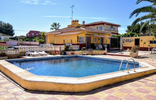  Villa en venta en Turís (Valencia) 