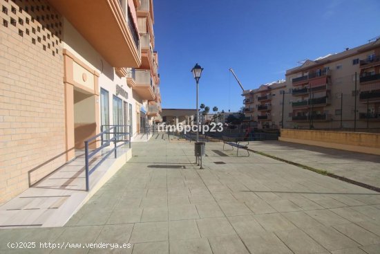 Local en venta en Estepona (Málaga)