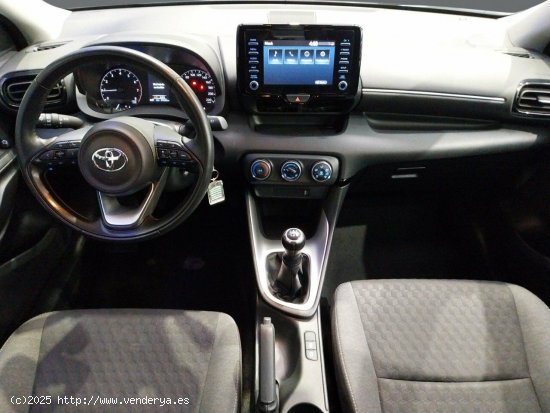 Toyota Yaris 1.0 Business - Lugo