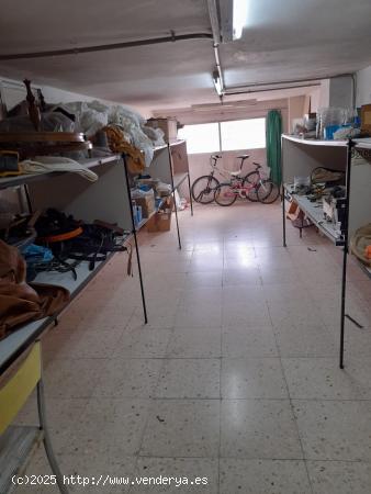 LOCAL CON AUTORIZACION COMUNIDAD PARA CONVERTIR EN VIVIENDA - ALICANTE