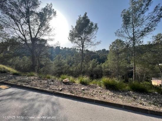 TERRENO EN VENTA EN LA ZONA DE VORA SITGES ( CANYELLES ) - BARCELONA