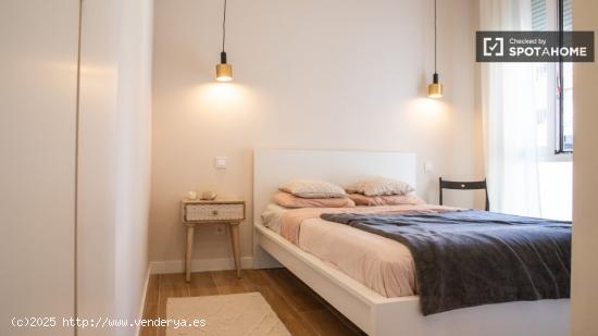 Se alquila apartamento de 1 dormitorio en Cdad. Lineal - MADRID