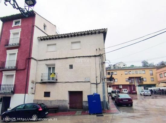 Interesante casa en el centro de Aguarón. - ZARAGOZA