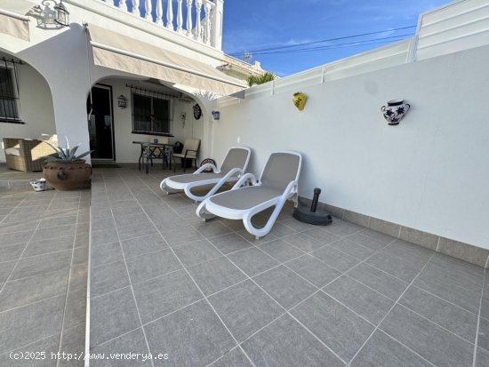 Villa en venta en San Miguel de Salinas (Alicante)