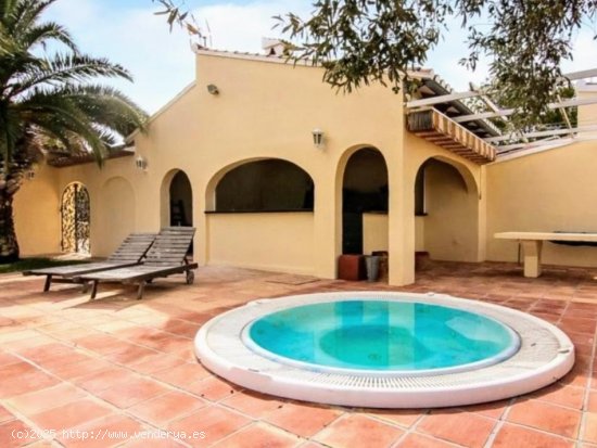  Villa en venta en Benissa (Alicante) 