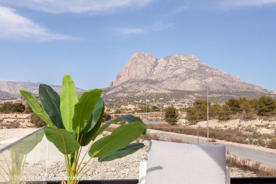 Villa en venta a estrenar en Finestrat (Alicante)