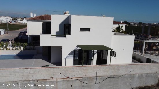 Villa en venta a estrenar en Daya Nueva (Alicante)