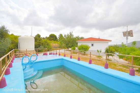 Villa en venta en Llombai (Valencia)