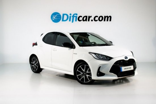 Toyota Yaris 1.5 120H STYLE - Fornells de la Selva