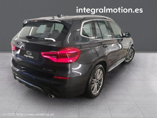 BMW X3 sDrive18d - TRANSITO