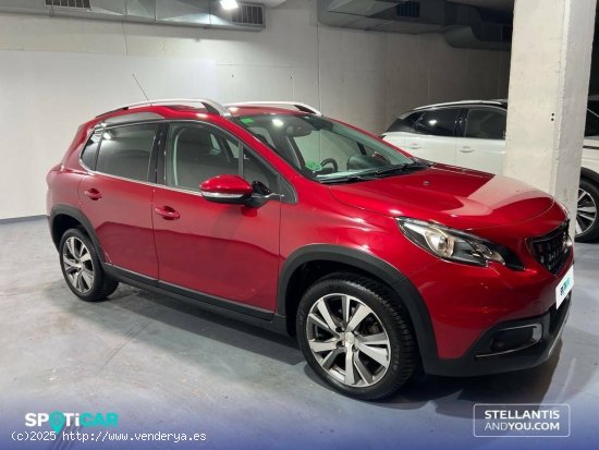 Peugeot 2008   1.2 PureTech 81KW (110CV)S&S EAT6 Allure - Sant Feliu de Llobregat