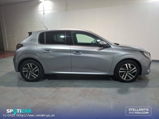 Peugeot 208  PureTech 73kW (100CV) EAT8 Allure Pack - Sant Boi de Llobregat