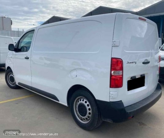 Citroen Jumpy 1.5 BlueHDI 120CV de 2021 con 125.000 Km por 15.500 EUR. en Girona